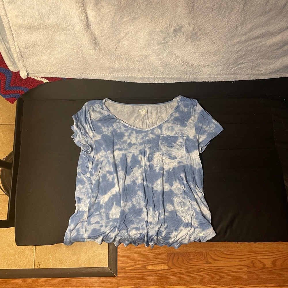 Size Medium Hollister Blue Tie-Dye Tee